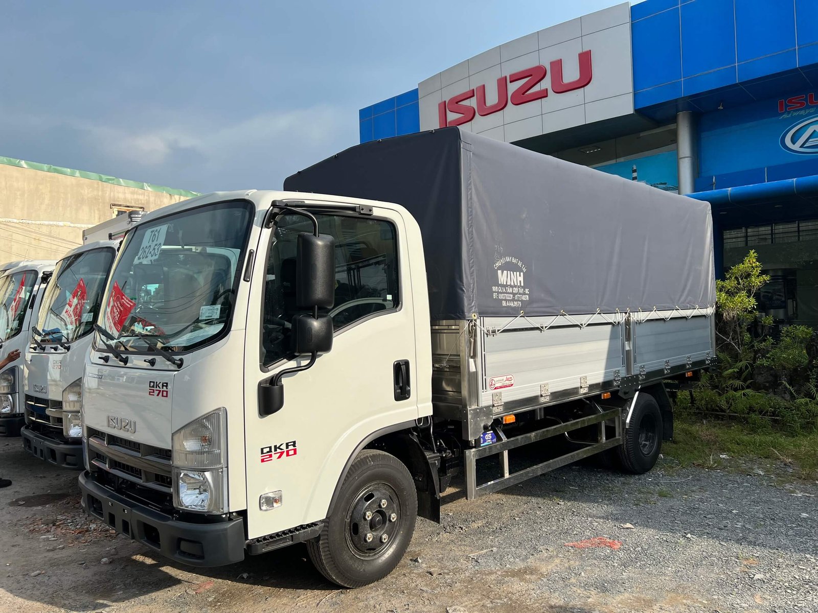 Tất cả thông tin giá xe tải Isuzu QKR 270: Cấu hình, ưu điểm và bảo hành.