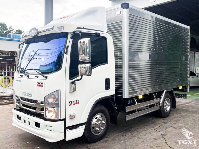 Xe Tải Isuzu 2 Tấn 4 Bánh: Bền Đẹp & 3 Lời Khuyên Mua Quan Trọng