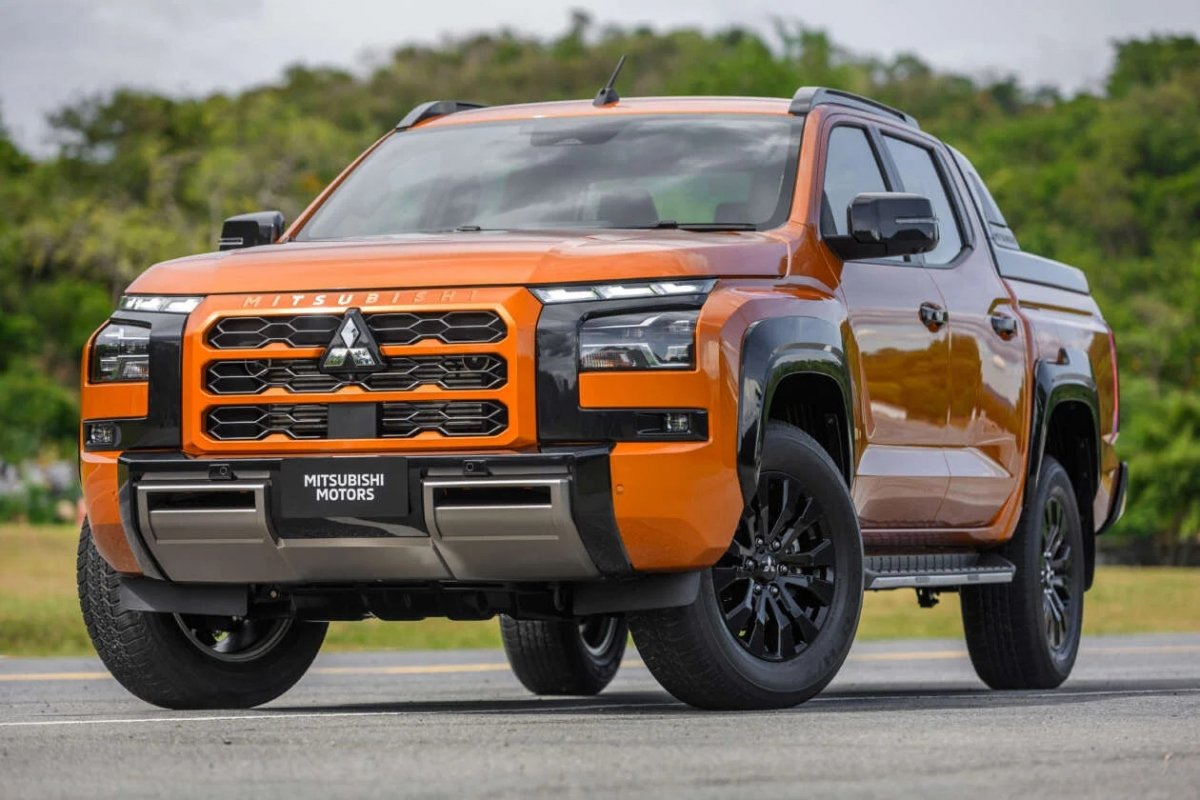 Top Xe Mitsubishi Bán Tải Bán Chạy? Khám Phá Các Dòng Xe Bán Tải Mitsubishi Được Ưa Chuộng